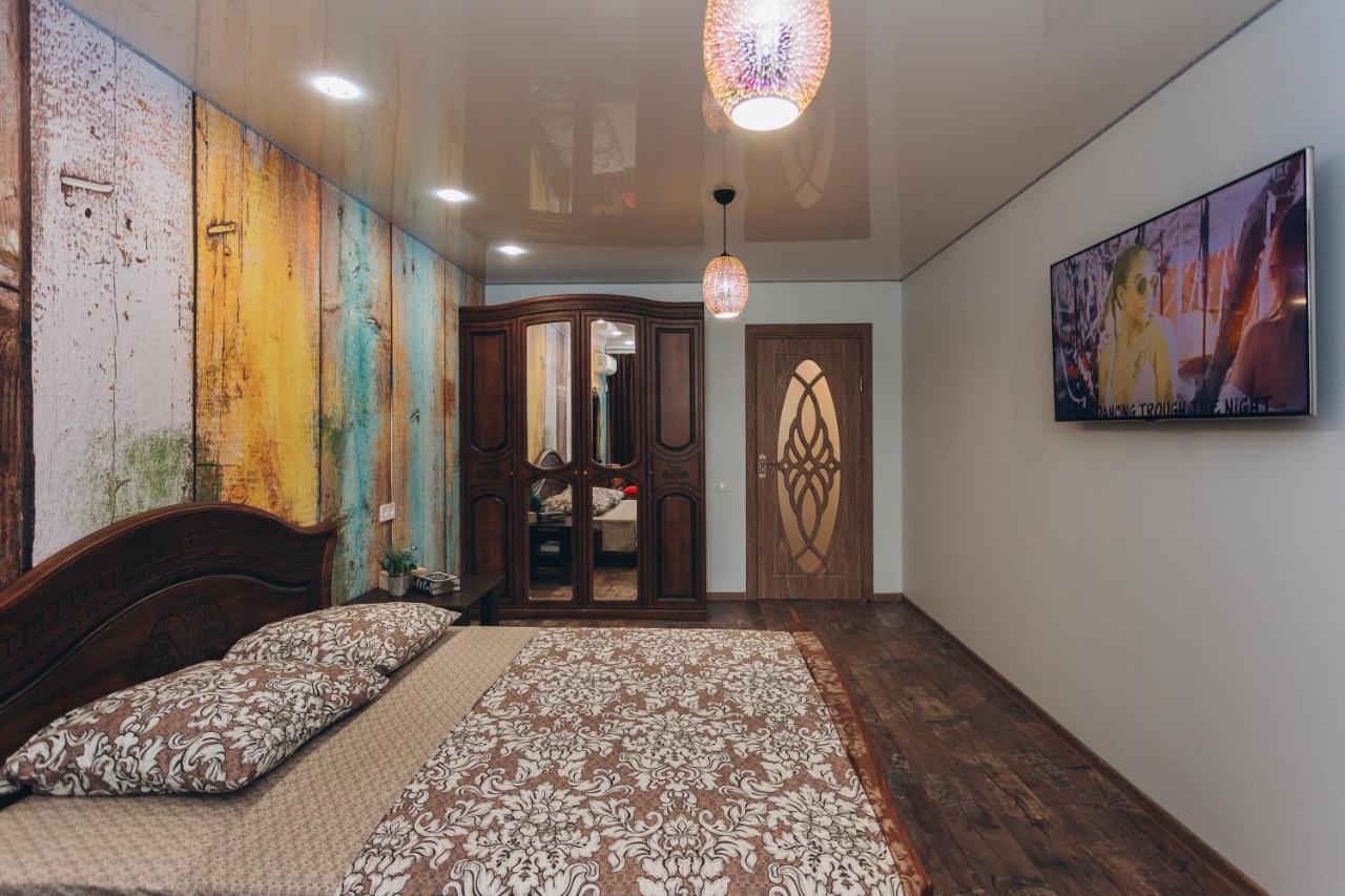 Luxe Apartments 5.26 Near Lavina 5 Floor Sumy Exterior foto