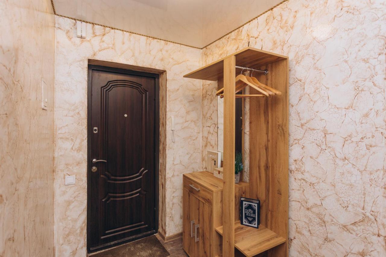 Luxe Apartments 5.26 Near Lavina 5 Floor Sumy Exterior foto